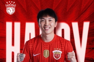 今天是海港足球俱乐部一线队球员王振澳生日，让我们祝他生日快乐