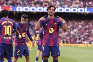 记者：巴黎为签费兰提出了4000万欧的首份报价，被巴萨拒绝