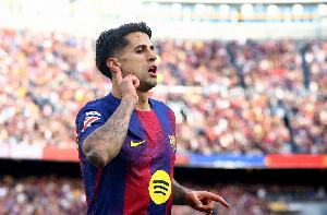 记者：坎塞洛官宣推迟至甘伯杯后，亮相仪式受阻纯属因手续繁琐